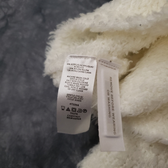 Lou & Grey White Fuzzy Soft Knit Warm Sweater - Picture 8 of 8